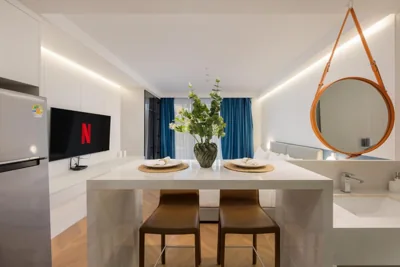 Studio avec balcon — Kora Beachfront Apartments by Tropiclook